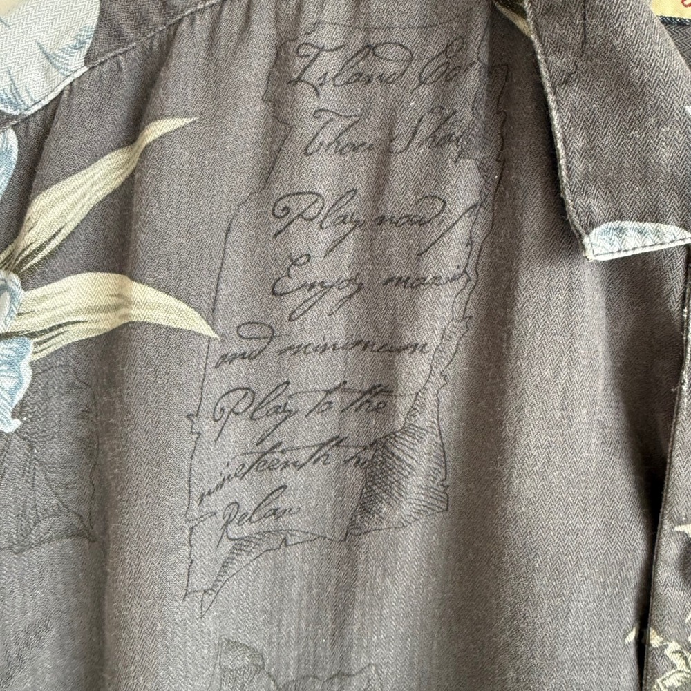 TOMMY BAHAMA Gray Silk Wooden Buttons Mens Hawaiian Button Down Shirt, M - Picture 5 of 7
